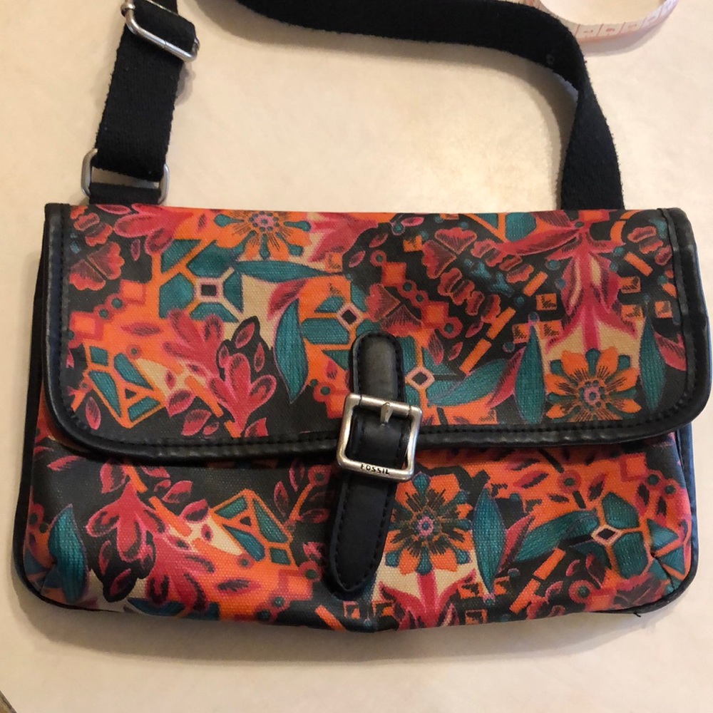 Fossil purse